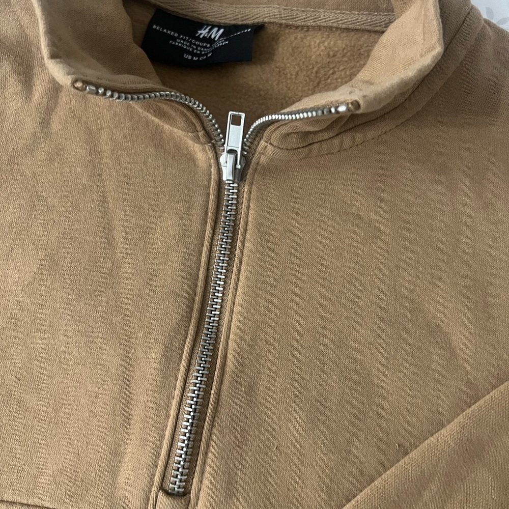 H&M Men's Tan Zip-Up Sweater - Picture 2 of 4